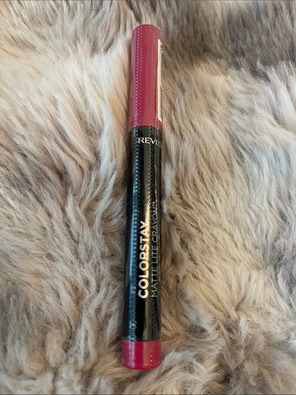 Revlon ColorStay Matte Lip Crayon - Berry Plum-006 Lift off. New sealed